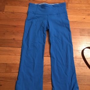 lululemon crop leggings - blue - size 4
